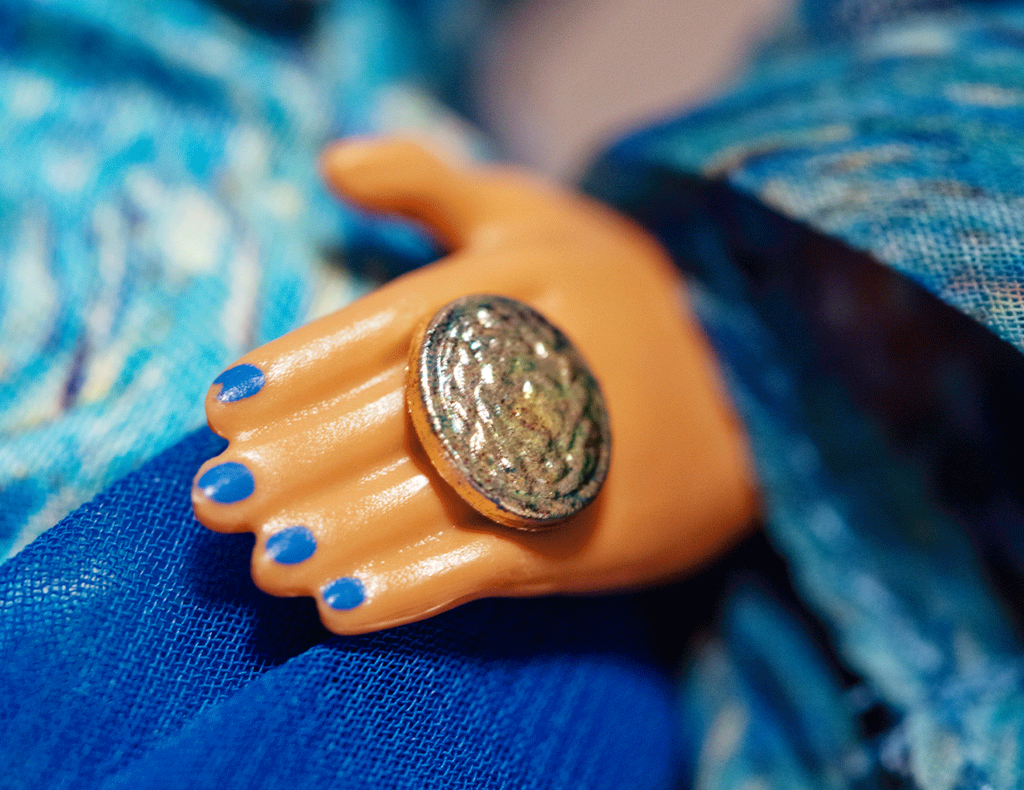 【藝聞】紐約現代藝術博物館(MoMA)與Mattel合作 推出梵谷《星夜》版Barbie|2025