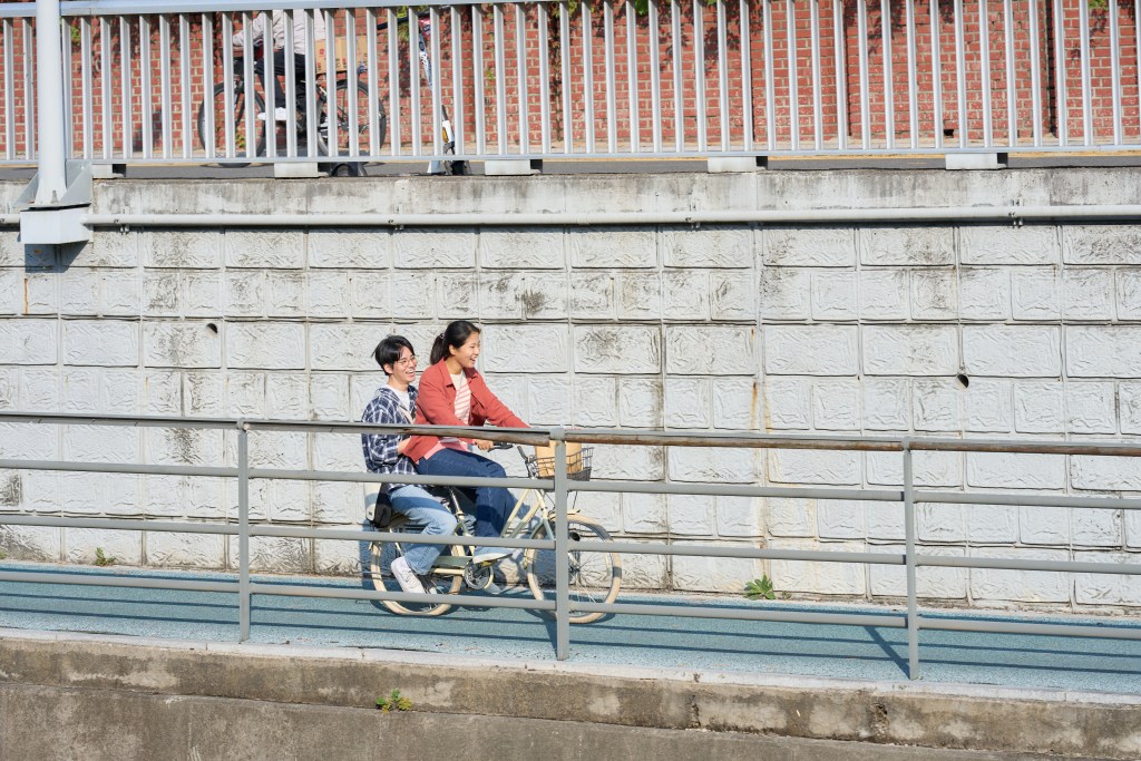 《若問世界誰無傷》導演尹佳恩