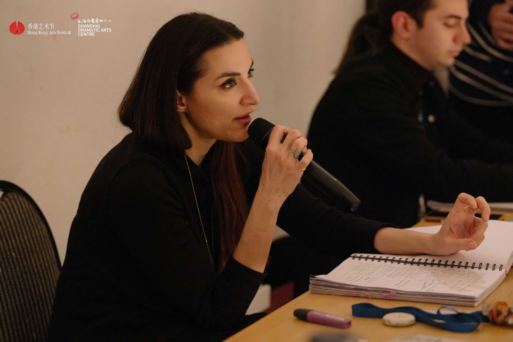 姊姊妹妹站起來