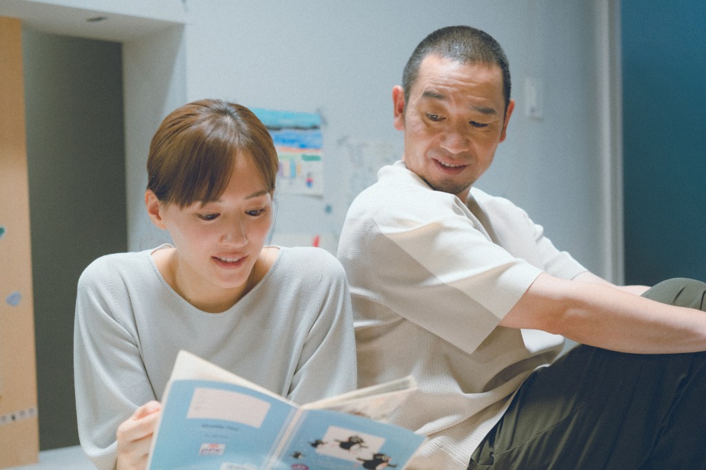 【專訪】把悲傷放進「箱子」 是枝裕和：「只要我還能拍戲 就不需要讓死者復活」| 2026